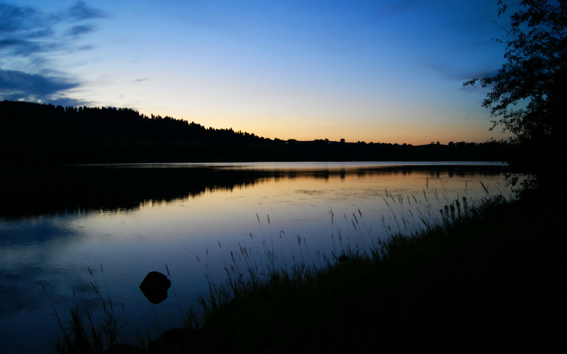 开云平台-旱地水上碰碰车，欢乐体验中的运动新玩法，水上碰碰船价格及图片