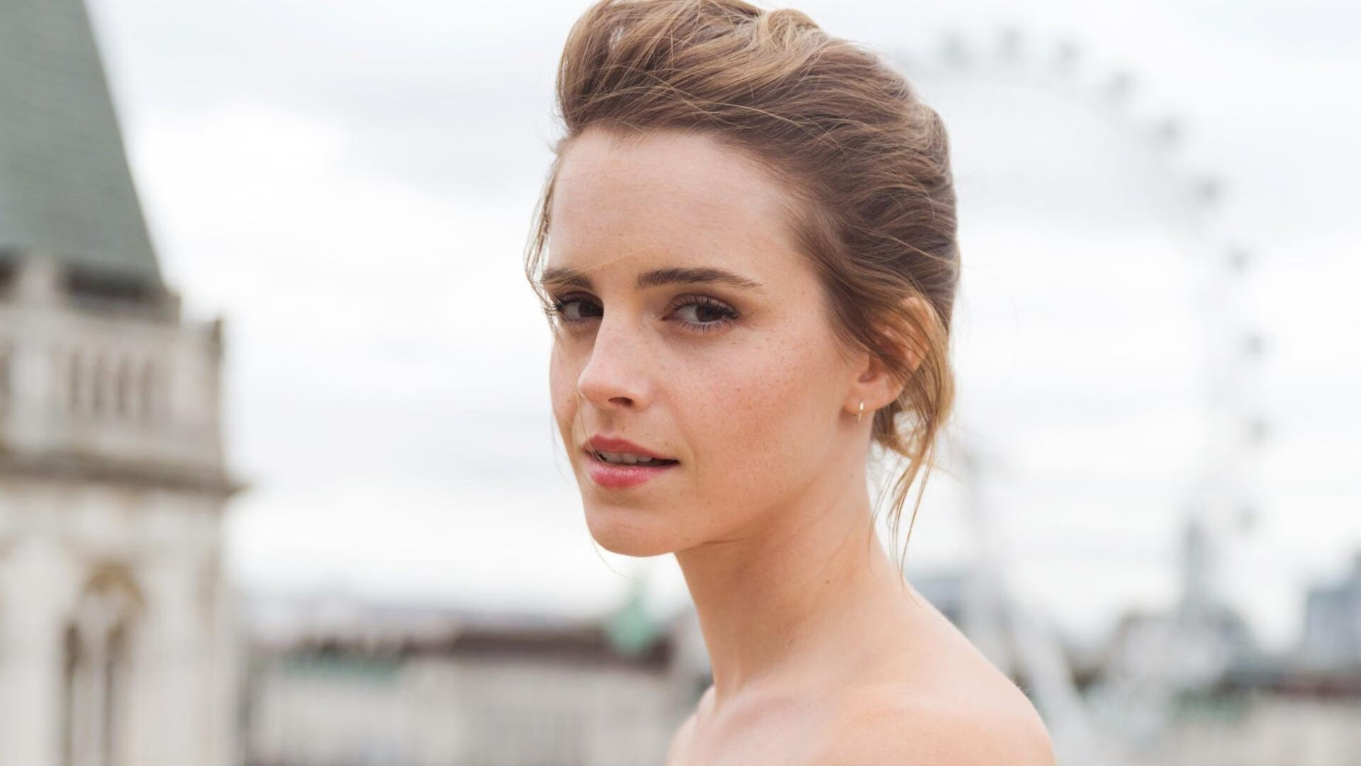 短道速滑训练营侧重技术细节优化,短道速滑基础教学视频